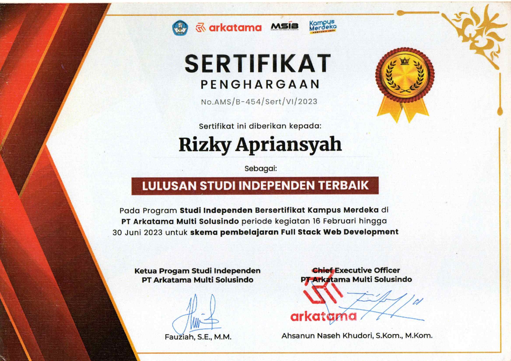 Lulusan Studi Independen Terbaik Arkatama